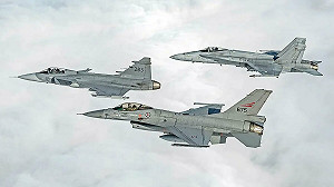 北歐國家聯手打造「小北約」!這4國250架F-35等先進戰機飛抵俄邊境
