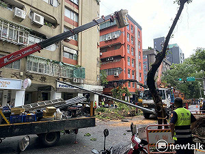 雙北災情嚴重卻宣布正常上班   粉專轟:死板決策讓人民受苦