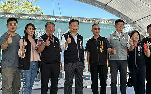 中市府攜三大商圈店家參與鐵道市集 加碼購物節摸彩好禮