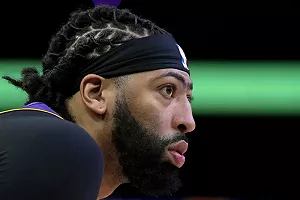 湖人壞消息!Anthony Davis腳踝浮現傷勢