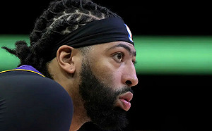 湖人壞消息！Anthony Davis腳踝浮現傷勢