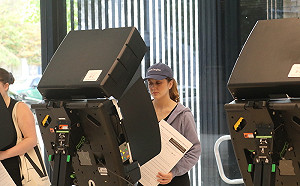 關鍵賓州郵寄選票認定費時 美選計票料將拖延