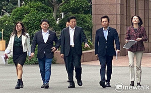 明年度總預算案卡7個禮拜 今花2小時協商簽3點共識明付委