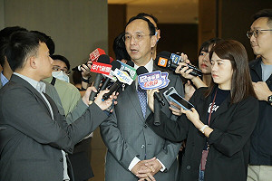 本土藍傳拱王金平「反朱」   朱立倫現身給回應