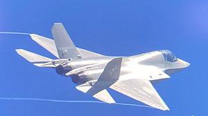 (影) 殲-35展示垂直起降! 專家 : 抄F-35、載彈量小 難成解放軍主力戰鬥機
