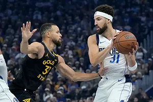 (影)K湯轟本季最多6顆三分 打笑Curry直搖頭
