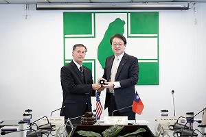 前美軍印太司令阿奎利諾率團拜會民進黨 林右昌盼感受台灣對於世界的重要性