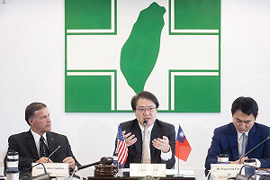 美國訪團問台灣政黨差異 林右昌:民進黨穩健的領導力備受肯定