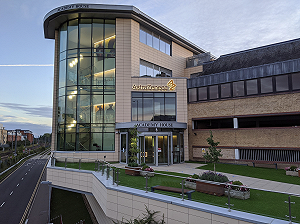 「跨國藥企傳奇殞落」! AZ中國高層涉嫌走私遭收押 上海藥界多人受波及