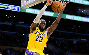 (影)40歲詹皇坦言該退時不戀棧　美媒認就是下季