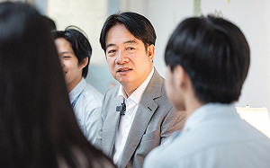 身心調適假、免費心理諮商都上路 賴清德赴師大附中關注校園心理健康