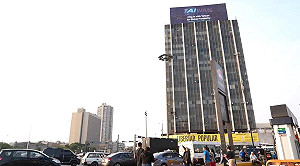 秘魯APEC 看板「TAIWAN」遭中方破壞 外交部:嚴厲譴責中方行徑