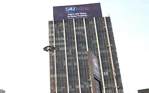 秘魯APEC 看板「TAIWAN」遭中方破壞 外交部：嚴厲譴責中方行徑 