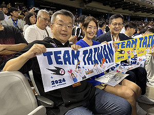 大巨蛋看台日戰遭酸公關票  張廖萬堅:我與蔡其昌都自己買票