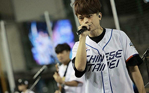 蔡阿嘎搶先周杰倫「大巨蛋開唱」！本人嗨：承讓了