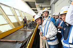 環狀線9跨鋼箱粱全數復位 侯友宜:確認安全後 年底復駛
