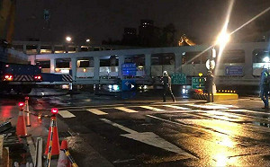 (影)和平新生天橋強拆！民團轟「文化屠夫蔣萬安」苗博雅批沒誠信  他悲：以後會繞過