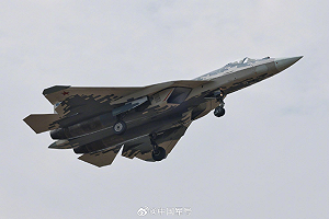 F-35只能排第二! 全球五代戰機它能衝最高 殲-20能爬升到這高度.....