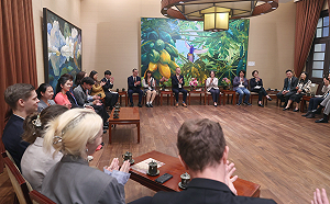 歡迎外國學生來台 蕭美琴：國際交流對人生有重要影響