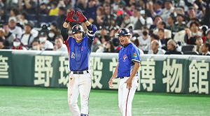 10點準時靜音!12強複賽「台式應援」獲日媒讚賞:台灣球迷素質高