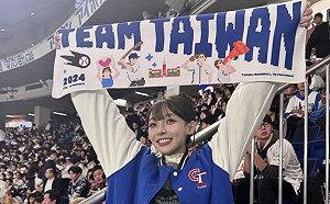 林襄赴東京加油12強「遭尾隨」躲進飯店   網嘆：女神難為