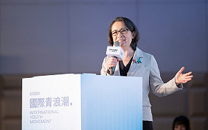 蕭美琴出席青年論壇　談網路時代「應培養思辨能力」