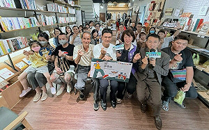 出席社區浪浪關懷講座  「動保議員」黃秋媖盼打造友善動物城市  