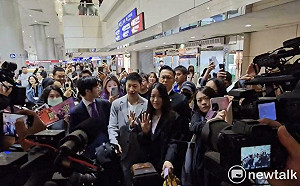 共青團學生訪台首日就爆爭議 馬英九愛將賴士葆、蕭旭岑遭識破聯手造謠