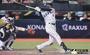 這次扮成18銅人？辰己涼介又變裝全臉塗金