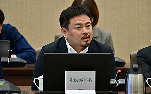 上任一周就要求周末日「加班」？洪申翰：接任倉促 絕沒下封口令