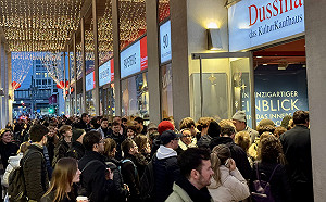 梅克爾回憶錄熱賣 梳理20年來政治歷史契機