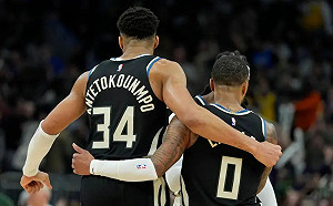 字母哥42分大三元　公鹿6連勝揭秘還有他