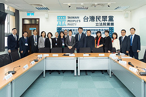 大法官被提名人拜會 黃國昌不滿這點:對法律沒尊重適合這職位?