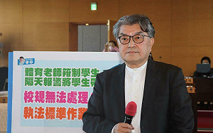 台中警進國小捉小六生 盧秀燕暴怒  「所長調離非主管職」