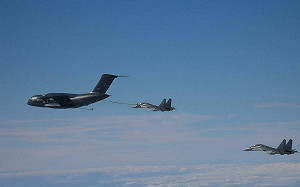 殲-16牛皮吹破了! 高調戰巡穿越宮古海峽 意外暴露這重大缺陷...... 