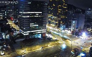 無視尹錫悅緊急戒嚴令！民眾「車照跑、人照走」首爾即時街景曝光