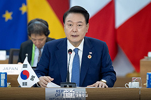 就是要逮捕尹錫悅!韓國公搜處拒讓他自動到案 直闖官邸抓人