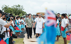 賴清德抵達吐瓦魯接受傳統儀式歡迎 盼持續深化台吐邦誼