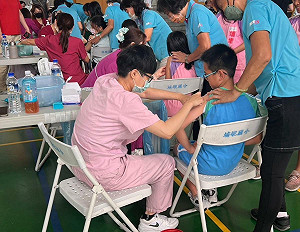 氣溫驟降 疫情恐升溫 學生族群別忘接種流感及新冠疫苗