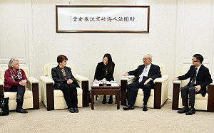 接見美國外交政策全國委員會訪團 吳豊山：努力恢復兩岸對話