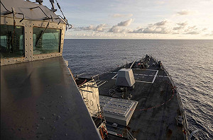 南海風雲!美首艘搭載雷射武器驅逐艦近南沙群島FONOP 挑戰過度聲索