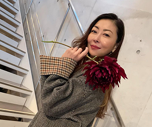 中山美穗告別式上萬粉絲到場!妹妹慟:還不想說再見