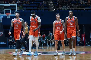 上半場轟73分破PLG紀錄!領航猿大勝鋼鐵人