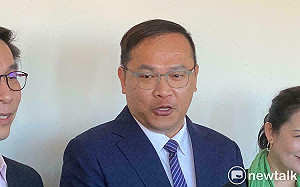 王義川向幼童宣傳「白藍惡修三法」  凌濤轟：「綠衛兵」教育起手式？　