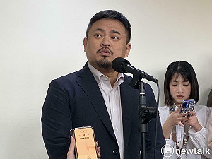 勞工絕食100小時要求回應就安基金濫用 洪申翰:檢討中 確有調整空間