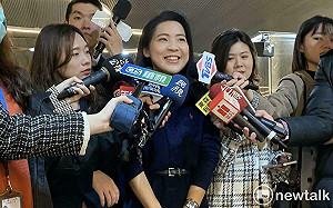 王定宇被爆跟老柯互嗆撕破臉 徐巧芯：兩個老綠男為了我吵架