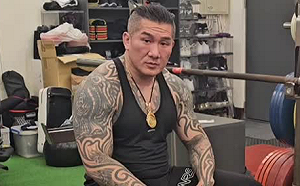 館長簽賭風波未平！開箱披薩遭網喊抵制  品牌急切割：沒有合作