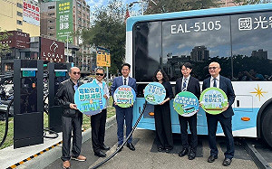 全台首創！遠傳為新竹市打造電動公車公共充電樁