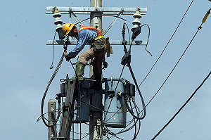 電塔倒塌將限電  綠盟籲分散式電力規劃