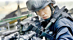 戲殺青馮世寬祝賀  劇組自我調侃「如洗三溫暖」